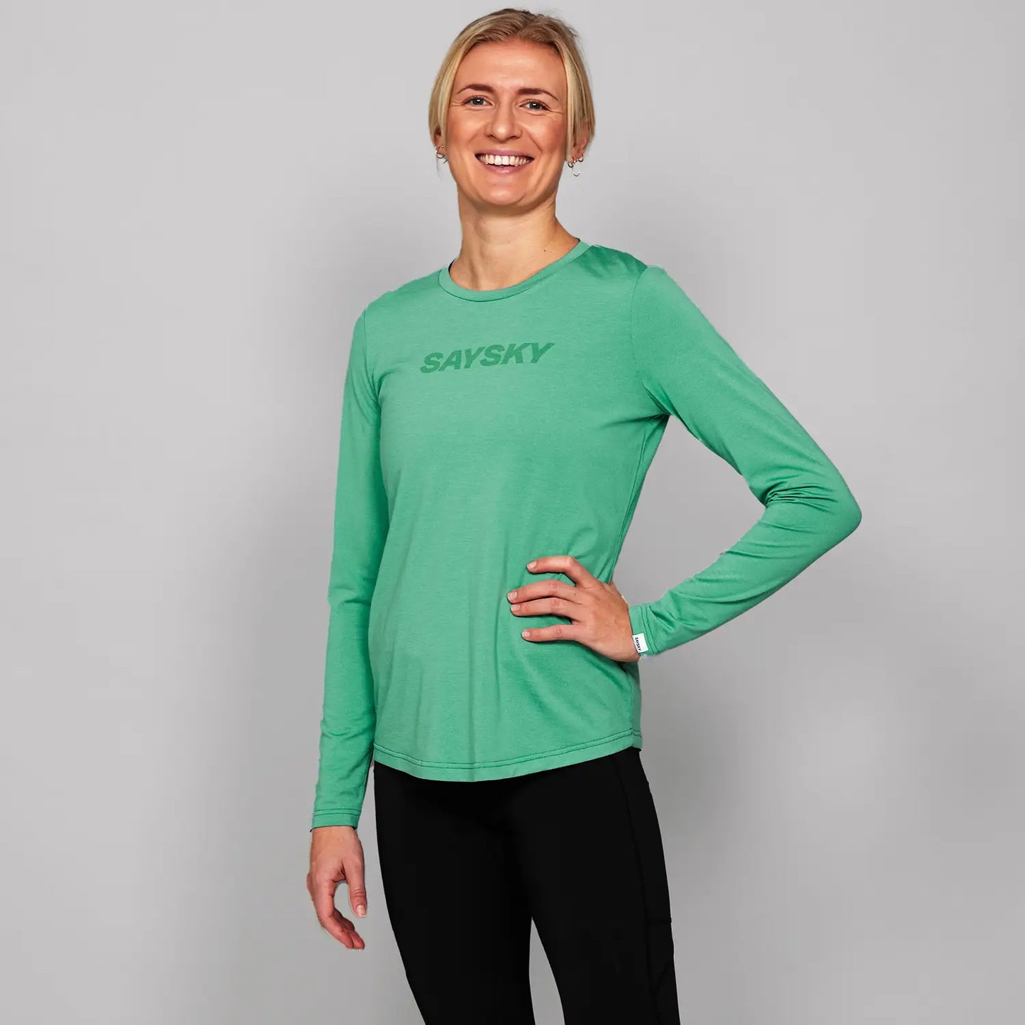 W Logo Pace Long Sleeve